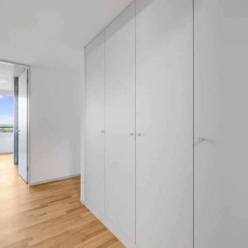 Modern 3.5-room apartment with far-reaching views - Photo 1