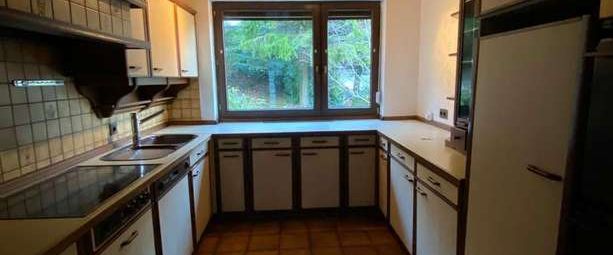 Großzügiges Einfamilienhaus mit Kamin, Terrasse und viel Platz für die ganze Familie - Foto 1