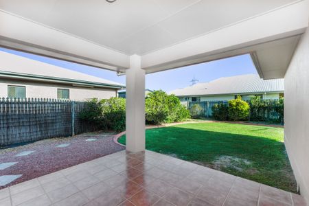 Well Designed Family Home in Central Kirwan - Photo 4