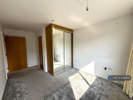 2 bedroom flat to rent - Photo 3