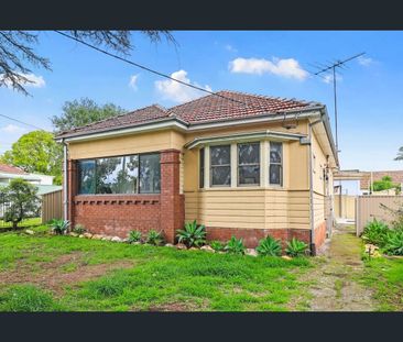 Spacious Family Home in a Convenient Riverwood Location - Photo 6