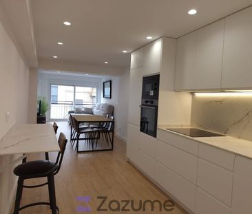 Piso de alquiler en C. Castilla, Triana Casco Antiguo - Photo 2