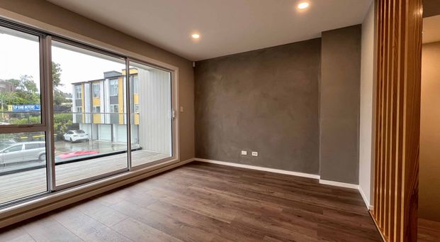 3 Bedroom- Spacious Living in Prime Location - Photo 1