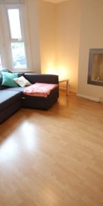 Chapel Avenue, Addlestone, Surrey, KT15 - Photo 4
