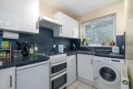 1 bedroom terraced house to rent - Photo 5