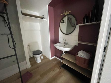 Location Appartement 1 pièce 23m² LA ROCHELLE 17000 - Photo 2