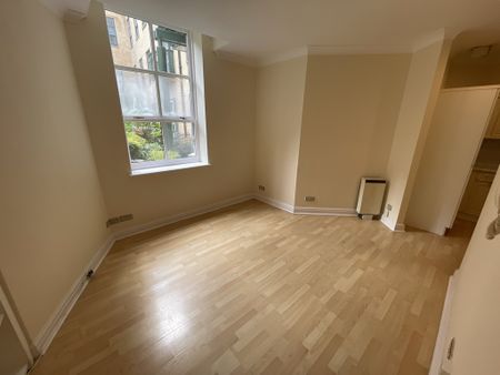 1 bedroom to let - Photo 2