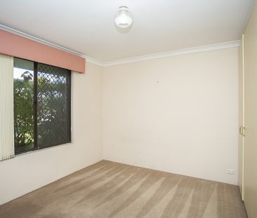 Peaceful Living in a Prime Waterford Pocket - Photo 5