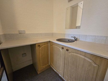 1 bedroom flat to rent - Photo 3