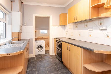 2 bed House - Mid Terrace To Let - Photo 5