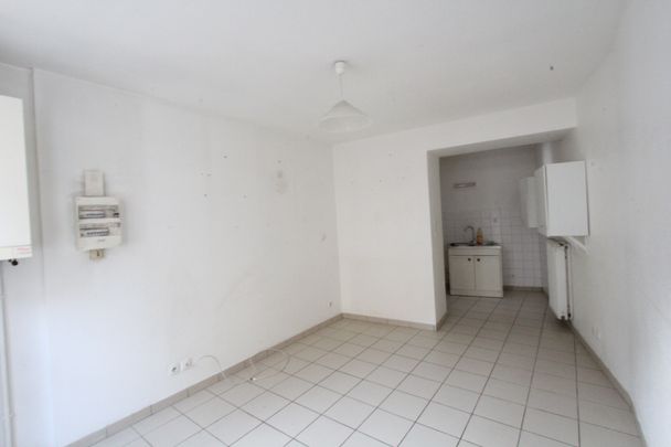 Location Appartement 2 pièces 35m² LA CHARITE SUR LOIRE 58400 - Photo 1
