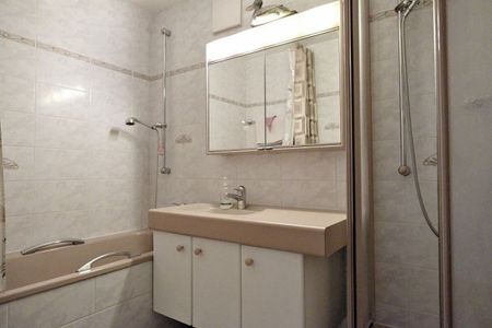 Zu vermieten - Schönes 4-Zimmer-Apartment mit 2 Balkonen in Veyrier - Photo 5