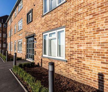 1 bedroom ground floor flat to rent - Photo 2