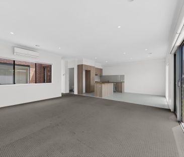 A Family Home With Space, Comfort and Everyday Convenience - Photo 2