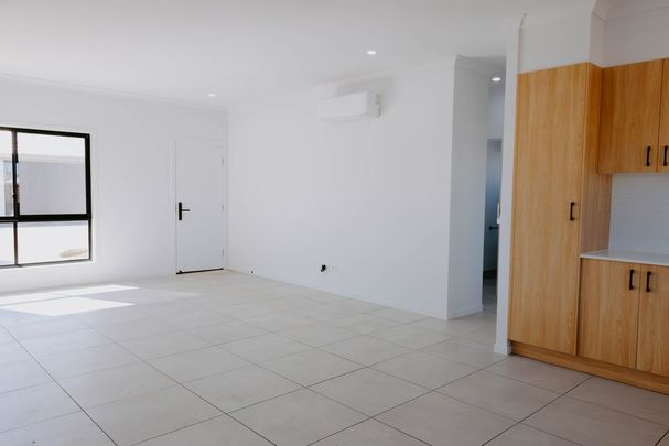 A selection of brand new 2 bed units for lease - 6 month lease term only *Initial access for inspections via Morgan Way - Photo 1