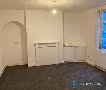 3 bedroom end of terrace house to rent - Photo 1