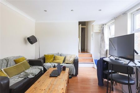 3 bedroom apartment to rent - Photo 2