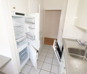 Spacieux appartement de 4.5 pièces au rez-de-chaussée - Photo 3