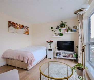 Studio to rent - Photo 3