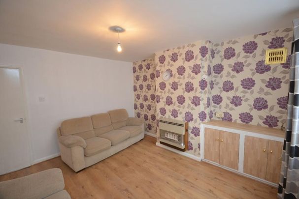 2 bedroom terraced house to rent - Photo 1
