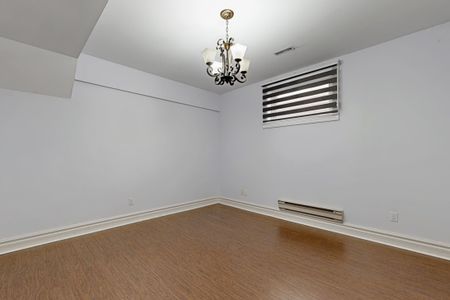For Lease - 176 Elmwood Avenue Unit# Basement, Toronto, Ontario - Photo 2