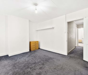 Ref: KM - Grove Road - Photo 4