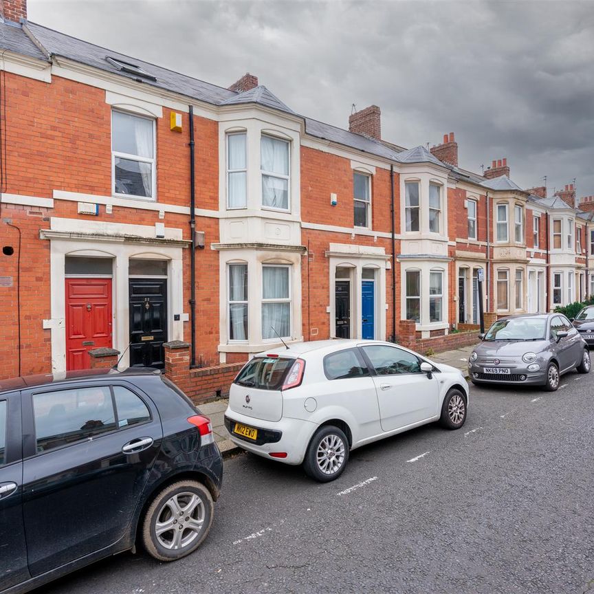 3 bed flat to rent in Tavistock Road, Jesmond, NE2 - Photo 1