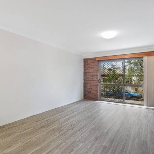 Bright & Spacious Two-Bedroom Gem in an Ultra-Convenient Location - Photo 2