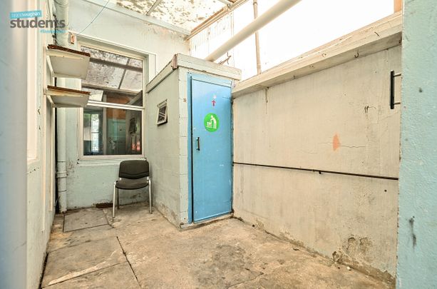 5 bedroom terraced house to rent - Photo 1