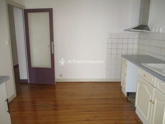 Location Appartement 3 pièces 78 m2 à Saint-Jean-d'Angély - Photo 1