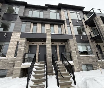 For Lease - 176 Petch Avenue, Caledon, Ontario - Photo 2