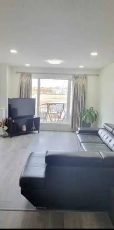 124 Park East Drive - Photo 1