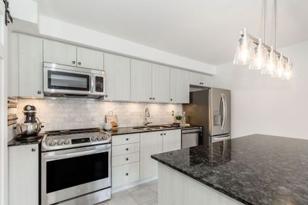 For Lease - 20 Andean Lane, Barrie, Ontario - Photo 3