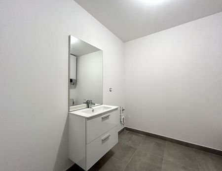 Location Appartement 1 pièce 33m² MARCQ EN BAROEUL 59700 - Photo 2