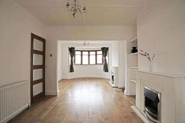 3 bedroom semi-detached house to rent - Photo 1