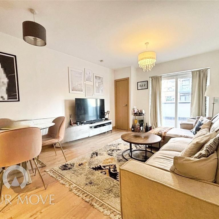 1 bedroom flat to rent - Photo 1