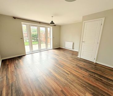 3 bedroom terraced house to rent - Photo 5