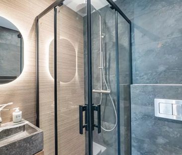 Maison à louer Valbonne - Village, Cote d'Azur, France10 000 EUR / ... - Photo 2