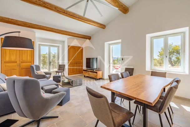 Gordes - Superbe maison de vacances avec vue - Photo 1