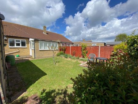 2 bedroom bungalow to rent - Photo 4