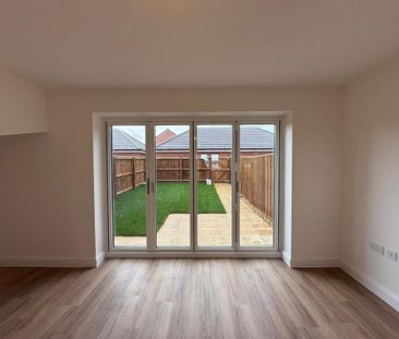 3 bedroom terraced house to rent - Photo 1