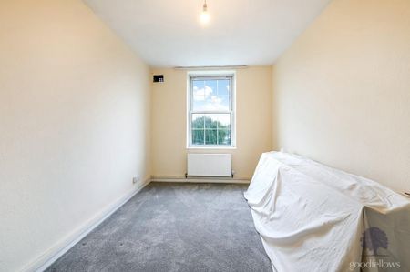 4 bedroom apartment to rent - Photo 4