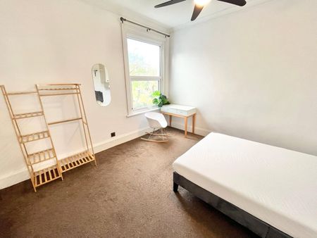 Baxter Avenue, Southend-on-Sea, Essex, SS2 6HX - Photo 4