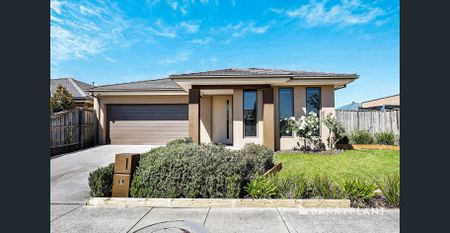 Freshly Painted & Meticulously Renovated in Prime Greenvale Location - Photo 2