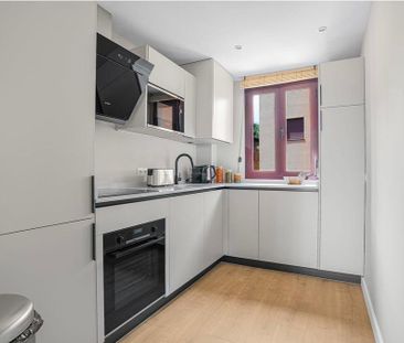 3 bedroom luxury penthouse for rent in Estepona, Andalusia - Photo 5