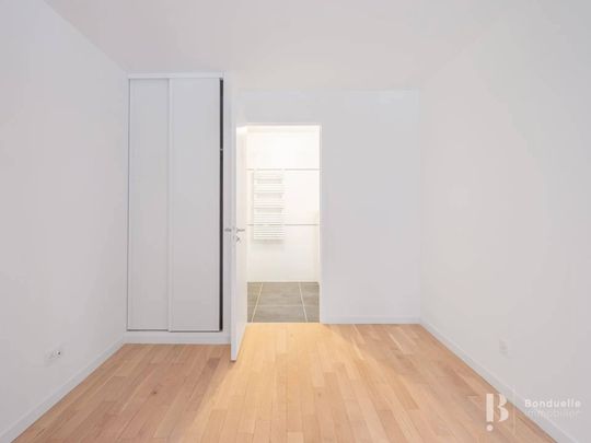 Rental Apartment Courbevoie - Photo 1