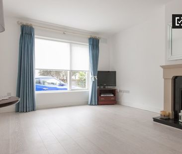 Simple single room to rent in Walkinstown, Dublin. - Photo 2