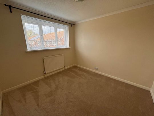Worle, Weston-super-Mare, North Somerset - Photo 1