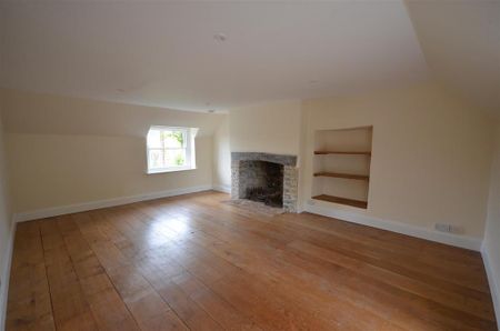 5 bedroom detached house to rent - Photo 2