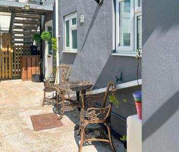 1 bedroom ground floor flat to rent - Photo 5